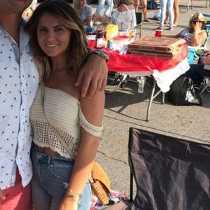 Meet your Posher, Noelle